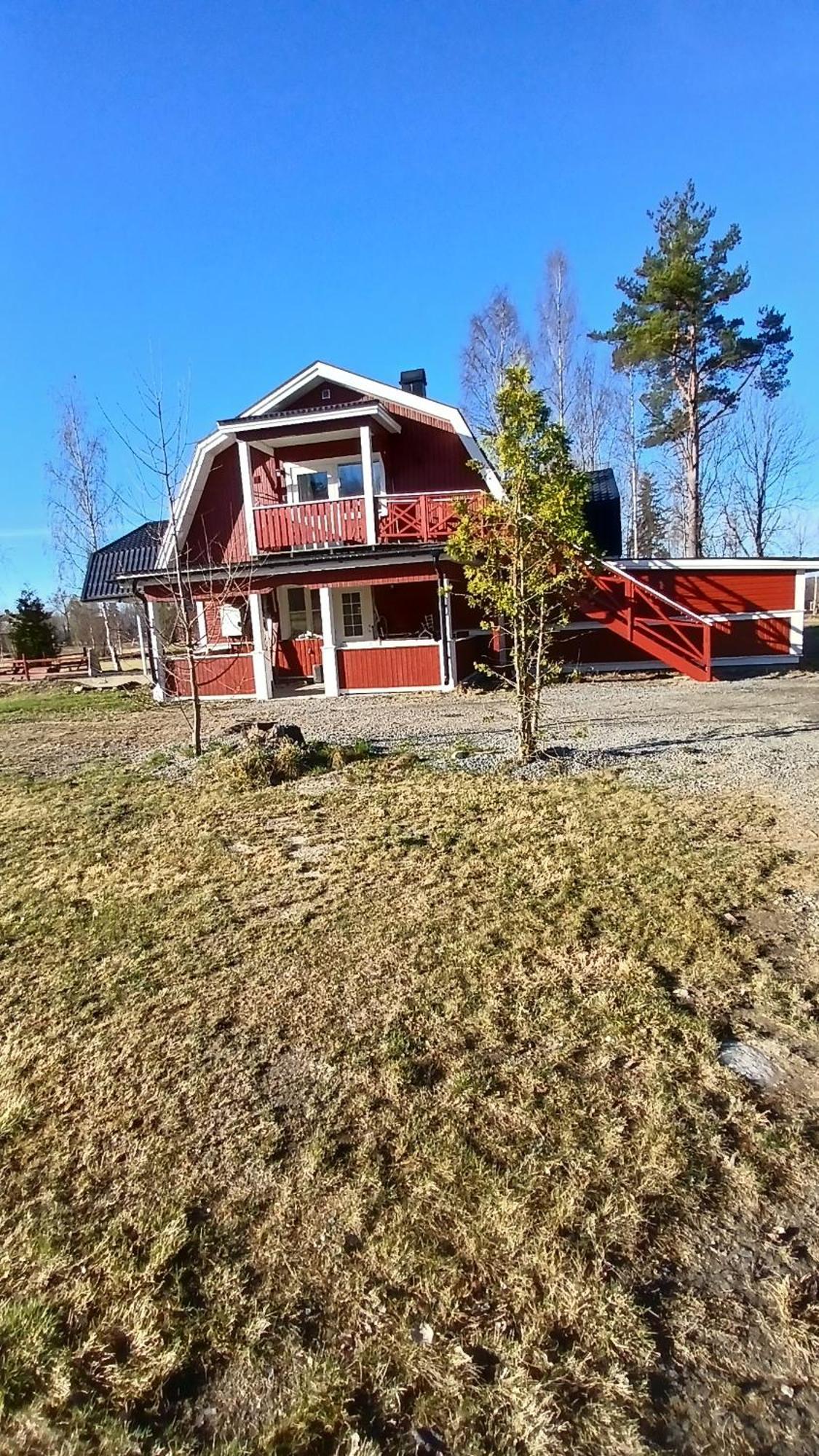 Persbacken I Naturnaera Ockelbo Med Fiske O Kungsberget Naer Inpa,,, Exterior photo